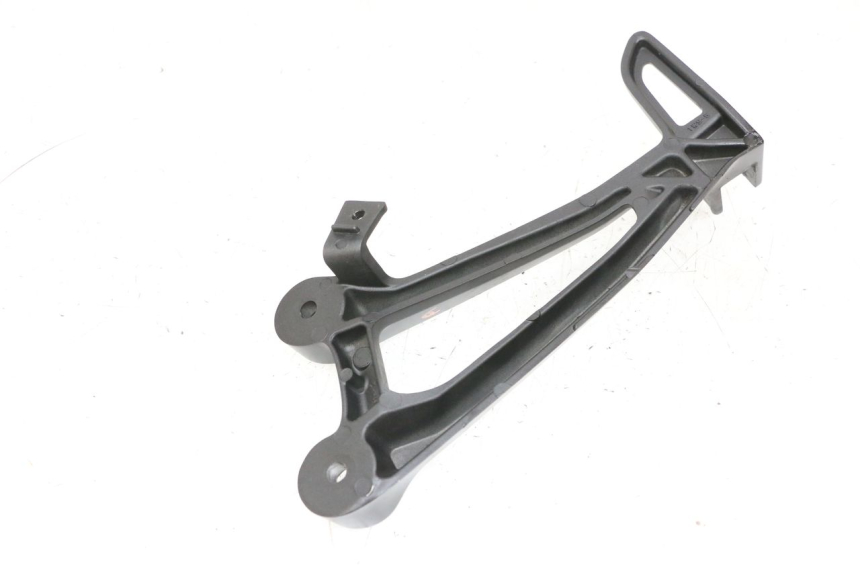 photo de PEDANA POSTERIORE DESTRA SUPPORTO YAMAHA MT-07 MT07 ABS 700 (2018 - 2020) - Altra angolazione