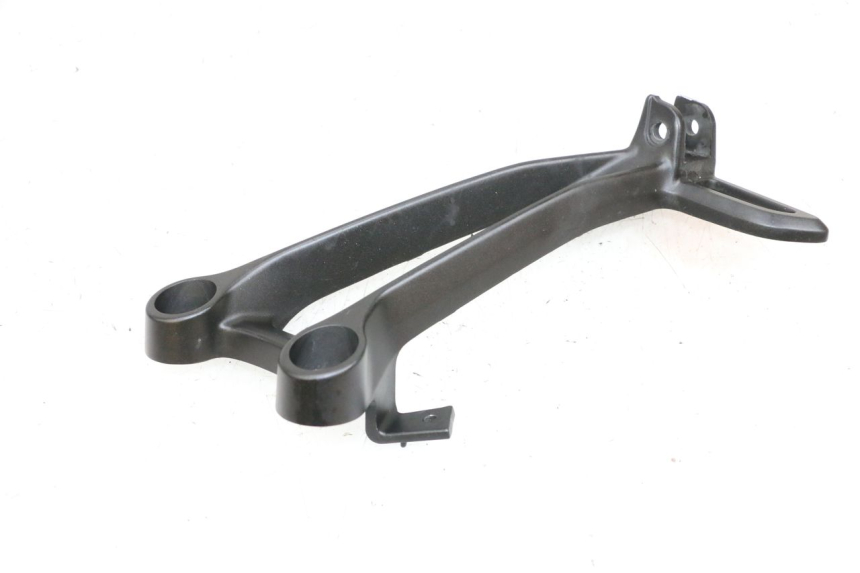 photo de PEDANA POSTERIORE DESTRA SUPPORTO YAMAHA MT-07 MT07 ABS 700 (2018 - 2020) - Primo piano tecnico