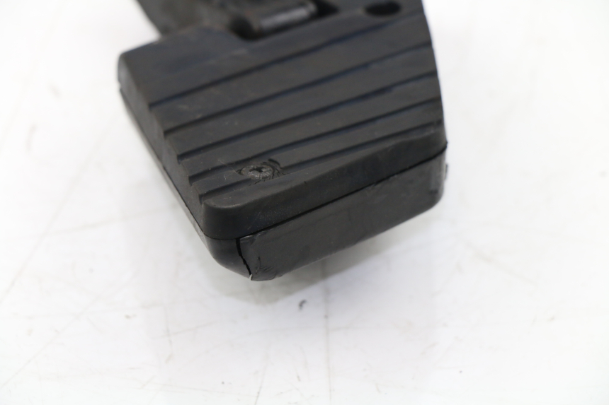 photo de PIASTRA PEDANA POSTERIORE DESTRA KYMCO PEOPLE S 125 (2000 - 2008)