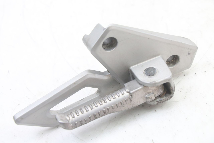 photo de PEDANA POSTERIORE DESTRA SUPPORTO PEUGEOT SPEEDFIGHT 3 LC 2T 50 (2009 - 2015)