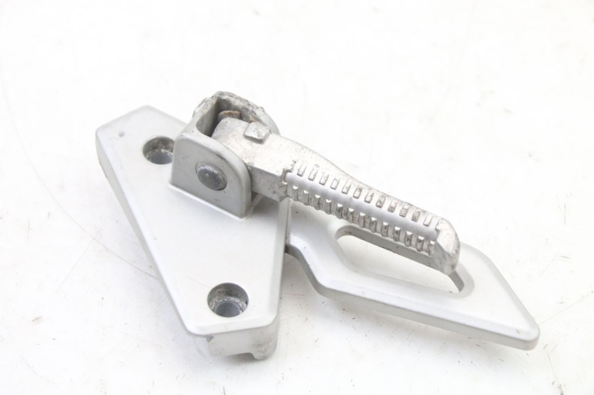 photo de PEDANA POSTERIORE DESTRA SUPPORTO PEUGEOT SPEEDFIGHT 3 LC 2T 50 (2009 - 2015)
