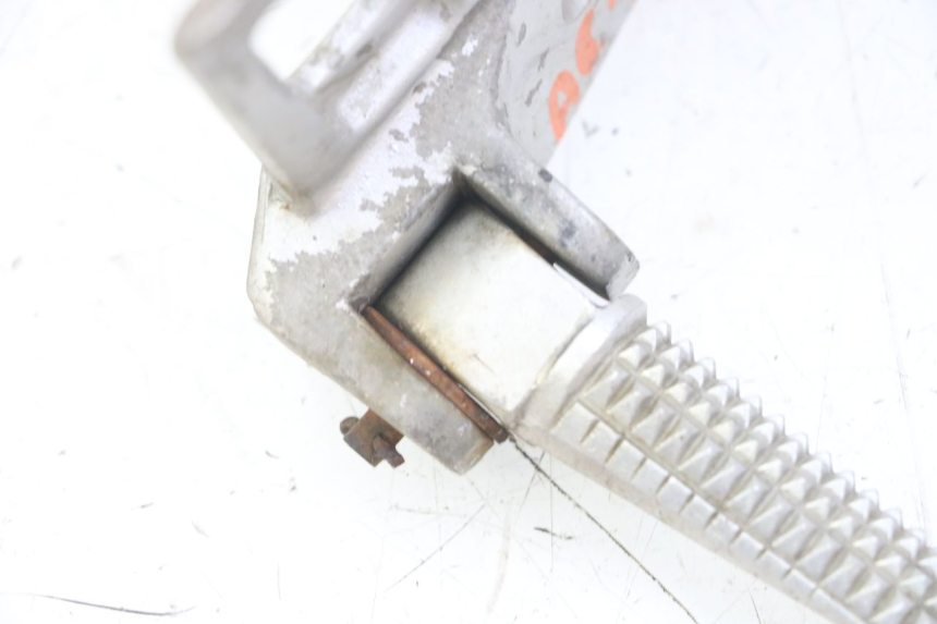 photo de PIASTRA PEDANA POSTERIORE DESTRA YAMAHA TDR DELTABOX 125 (1993 - 2003)