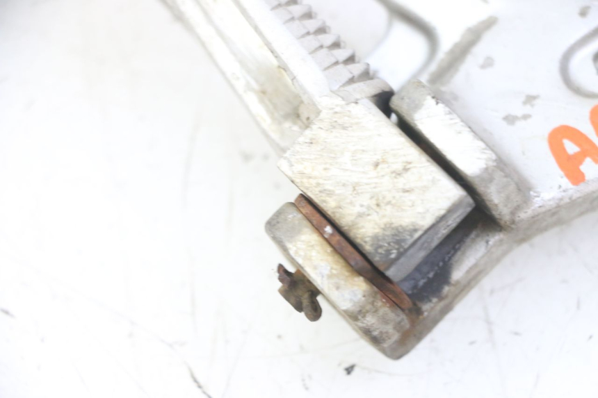photo de PIASTRA PEDANA POSTERIORE DESTRA YAMAHA TDR DELTABOX 125 (1993 - 2003)