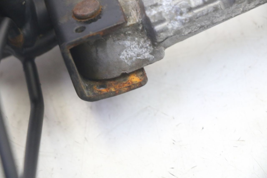 photo de PEDANA POSTERIORE DESTRA SUPPORTO KSR TR SM 50 (2015 - 2018) - Primo piano tecnico