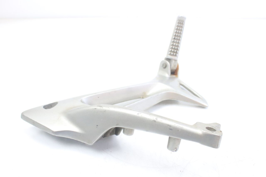 photo de PIASTRA PEDANA POSTERIORE DESTRA HONDA VFR VTEC RC46 800 (2002 - 2013)