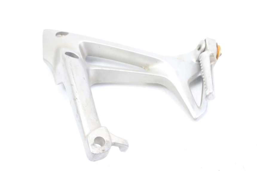 photo de PIASTRA PEDANA POSTERIORE DESTRA HONDA VFR VTEC RC46 800 (2002 - 2013)