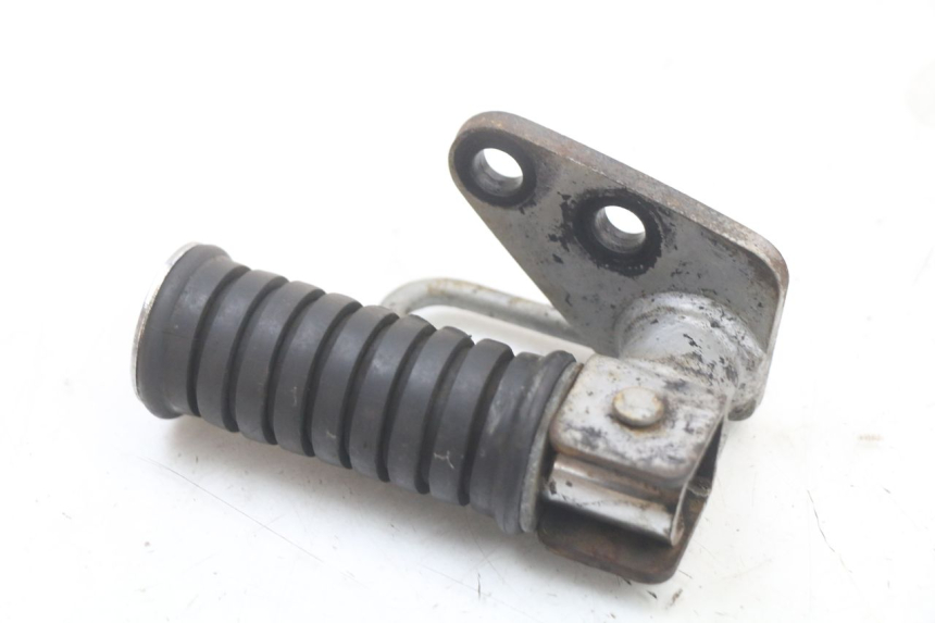 photo de PEDANA POSTERIORE DESTRA SUPPORTO YAMAHA XVS DRAG STAR DRAGSTAR 650 (1997 - 2007)