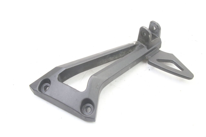 photo de PEDANA POSTERIORE DESTRA SUPPORTO YAMAHA FZ6 FAZER S2 600 (2007 - 2011)