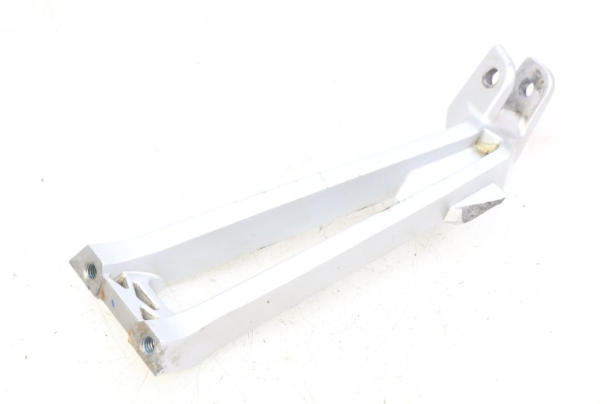 photo de PIASTRA PEDANA POSTERIORE DESTRA YAMAHA MT ABS 125 (2014 - 2018)