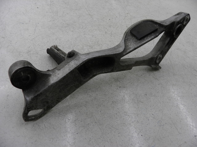 photo de PEDANA POSTERIORE DESTRA SUPPORTO YAMAHA TDM 850 (1996 - 2001)