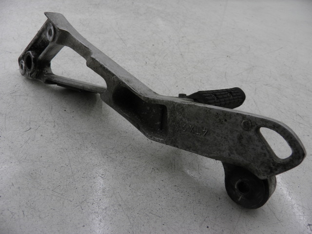 photo de PEDANA POSTERIORE DESTRA SUPPORTO YAMAHA TDM 850 (1996 - 2001)