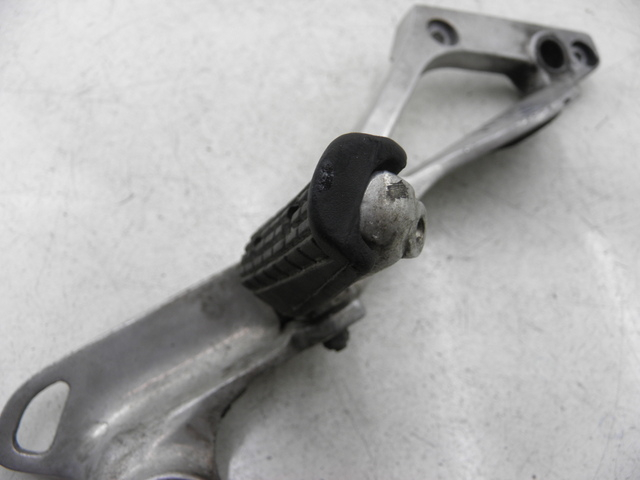 photo de PEDANA POSTERIORE DESTRA SUPPORTO YAMAHA TDM 850 (1996 - 2001)