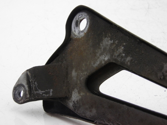 photo de Piastra poggiapiedi posteriore destro YAMAHA YBR 125 (2004 - 2006)