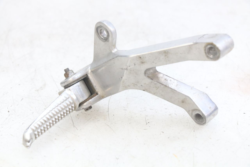 photo de PIASTRA PEDANA POSTERIORE DESTRA YAMAHA YZF R THUNDERCAT 600 (1996 - 2003)