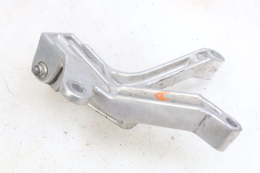 photo de PIASTRA PEDANA POSTERIORE DESTRA YAMAHA YZF R THUNDERCAT 600 (1996 - 2003)