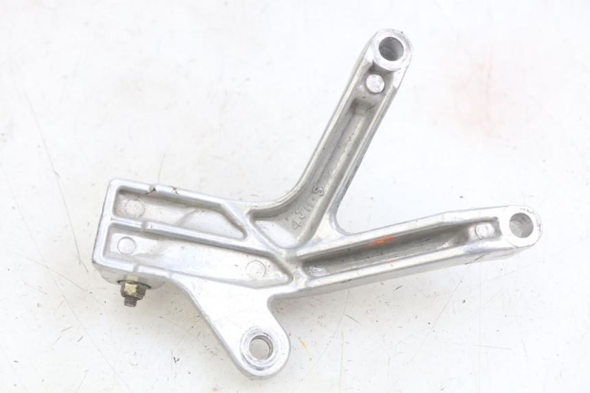 photo de PIASTRA PEDANA POSTERIORE DESTRA YAMAHA YZF R THUNDERCAT 600 (1996 - 2003)