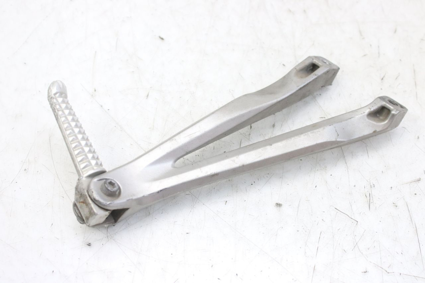 photo de PIASTRA PEDANA POSTERIORE DESTRA YAMAHA YZF R1 1000 (2007 - 2008)