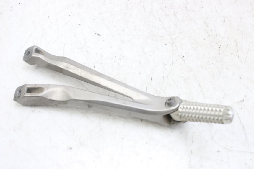 photo de PIASTRA PEDANA POSTERIORE DESTRA YAMAHA YZF R1 1000 (2007 - 2008)