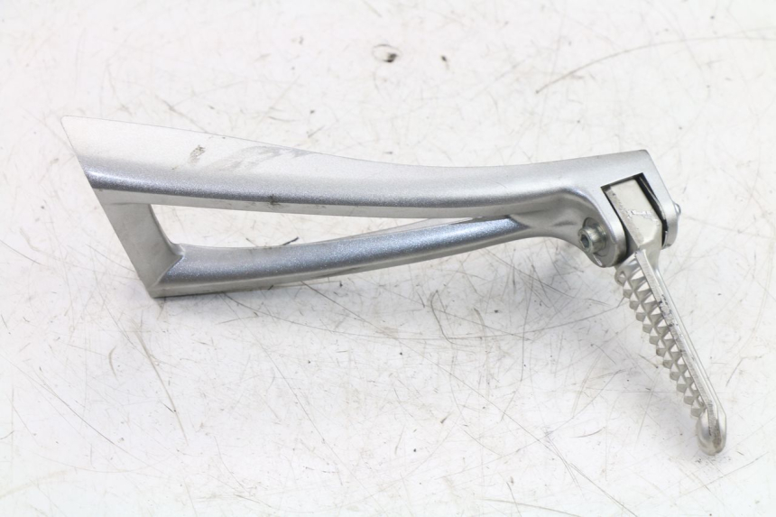 photo de PIASTRA PEDANA POSTERIORE DESTRA YAMAHA YZF R6 600 (2010 - 2016)