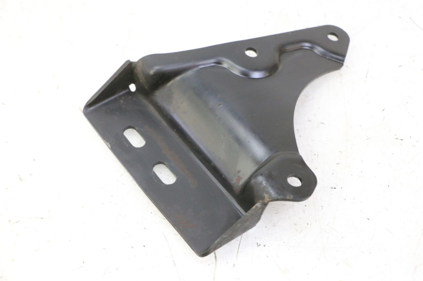 photo de PEDANA POSTERIORE SINISTRA SUPPORTO QUADRO 4 4D 350 (2015 - 2018)