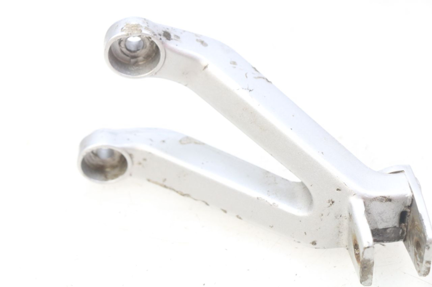 photo de PEDANA POSTERIORE SINISTRA SUPPORTO HONDA CBR RR FIREBLADE 900 (1992 - 1994)