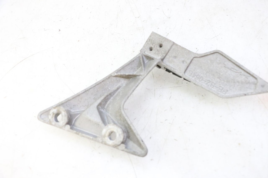 photo de PEDANA POSTERIORE SINISTRA SUPPORTO STAHO FH 50 (2018 - 2019)