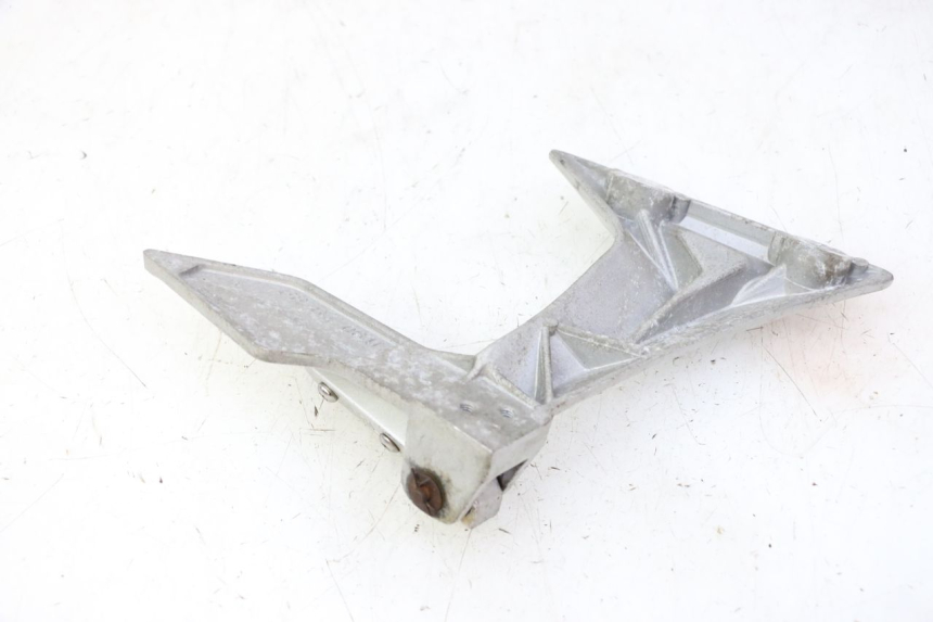 photo de PEDANA POSTERIORE SINISTRA SUPPORTO STAHO FH 50 (2018 - 2019)