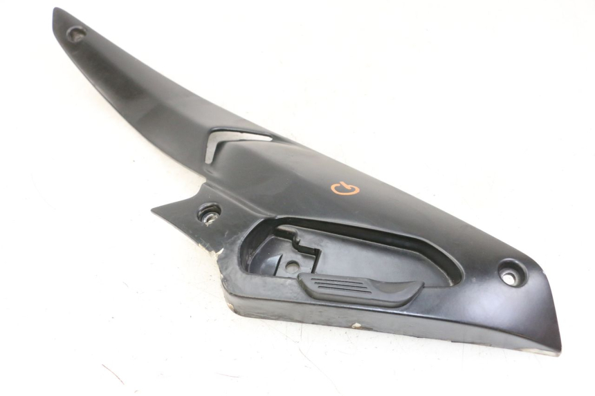 photo de PEDANA POSTERIORE SINISTRA SUPPORTO GILERA NEXUS 300 (2008 - 2013)