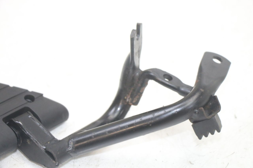 photo de PEDANA POSTERIORE SINISTRA SUPPORTO KYMCO PEOPLE S 125 (2000 - 2008)