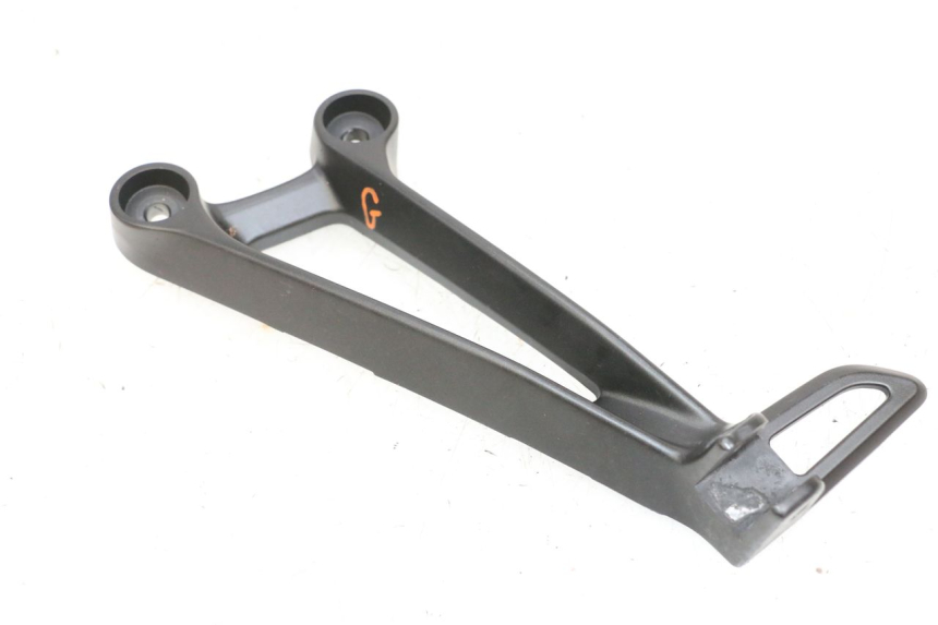 photo de PEDANA POSTERIORE SINISTRA SUPPORTO YAMAHA MT-07 MT07 ABS 700 (2018 - 2020) - Primo piano tecnico