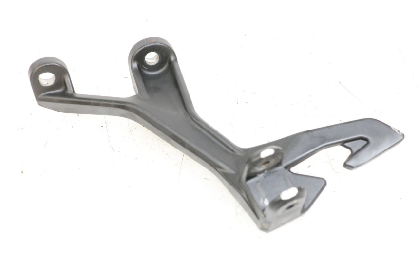 photo de PEDANA POSTERIORE SINISTRA SUPPORTO KAWASAKI NINJA 400 (2018 - 2023)