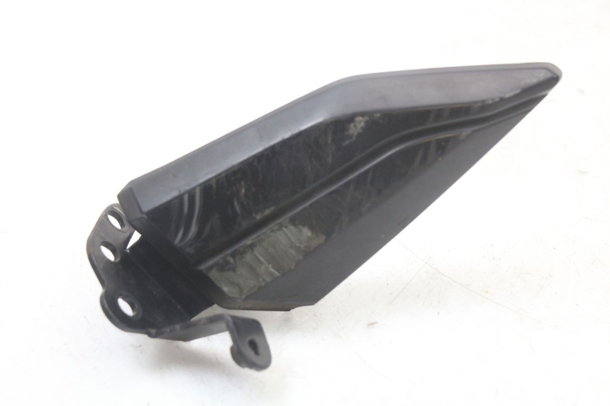 photo de PEDANA POSTERIORE SINISTRA SUPPORTO PEUGEOT BELVILLE 125 (2017 - 2021)