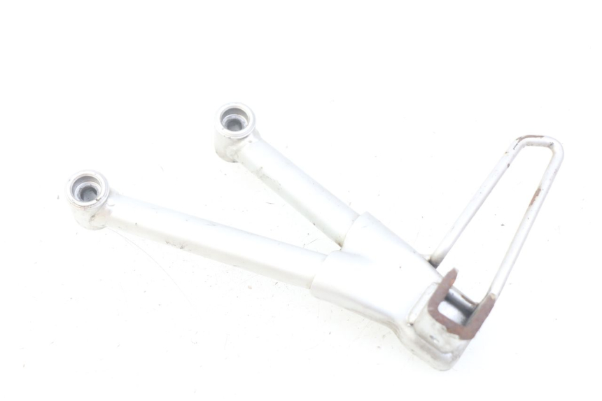 photo de PIASTRA PEDANA POSTERIORE SINISTRA SUZUKI GSF S BANDIT 600 (2000 - 2004)