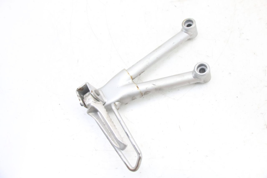 photo de PIASTRA PEDANA POSTERIORE SINISTRA SUZUKI GSF S BANDIT 600 (2000 - 2004)