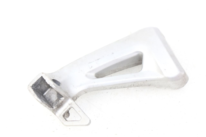 photo de PIASTRA PEDANA POSTERIORE SINISTRA SUZUKI SV S 650 (1999 - 2002)
