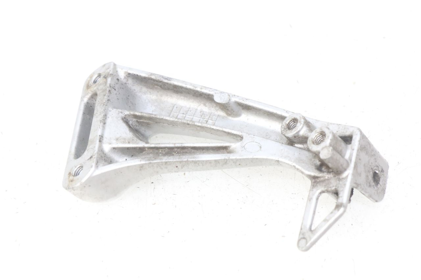 photo de PIASTRA PEDANA POSTERIORE SINISTRA SUZUKI SV S 650 (1999 - 2002)