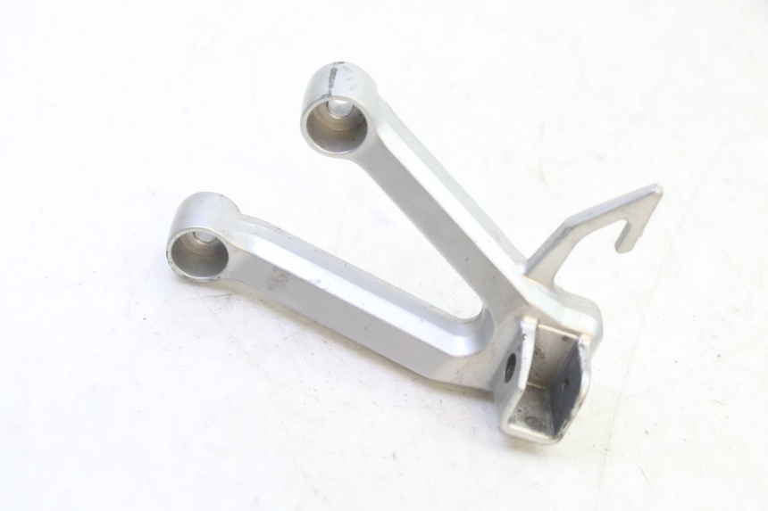 photo de PEDANA POSTERIORE SINISTRA SUPPORTO SUZUKI SV S 650 (2003 - 2009)