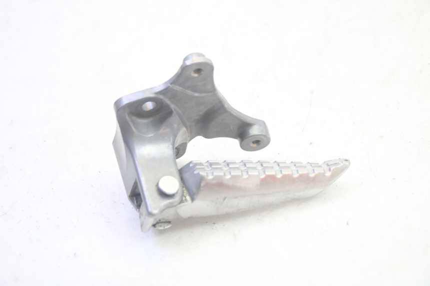 photo de PEDANA POSTERIORE SINISTRA SUPPORTO YAMAHA TRICITY 300 (2020 - 2024) - Zoom sullo stato d'uso