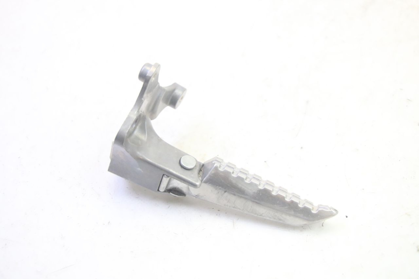 photo de PEDANA POSTERIORE SINISTRA SUPPORTO YAMAHA TRICITY 300 (2020 - 2024) - Altra angolazione