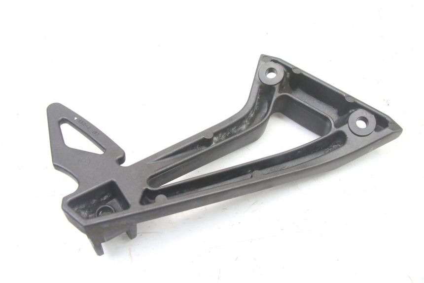 photo de PEDANA POSTERIORE SINISTRA SUPPORTO YAMAHA FZ6 FAZER S2 600 (2007 - 2011)