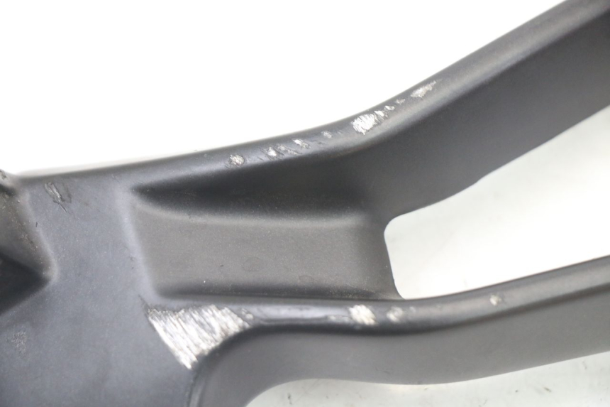 photo de PEDANA POSTERIORE SINISTRA SUPPORTO YAMAHA TRACER 7 700 (2020 - 2024)