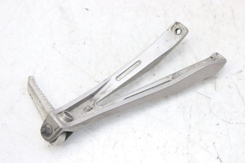 photo de PIASTRA PEDANA POSTERIORE SINISTRA YAMAHA YZF R1 1000 (2007 - 2008)