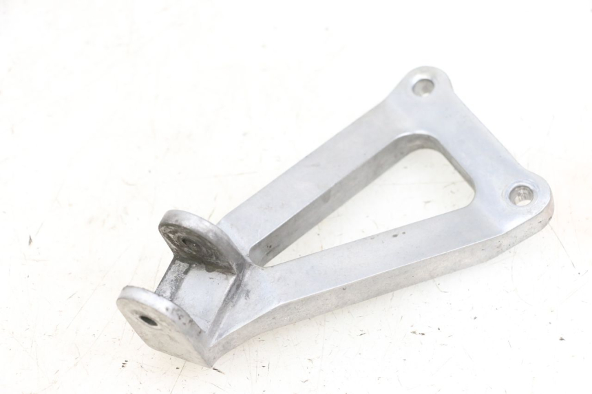 photo de PEDANA POSTERIORE SINISTRA SUPPORTO KAWASAKI ZR 7 750 (1999 - 2001) - Vista d'insieme del prodotto