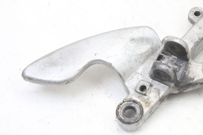 photo de PEDANA ANTERIORE DESTRA SUPPORTO APRILIA RS 50 (1999 - 2005)