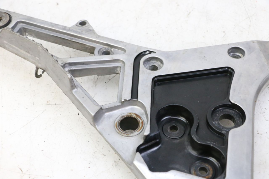 photo de PEDANA ANTERIORE DESTRA SUPPORTO YAMAHA FJ 36Y 1100 (1984 - 1985)
