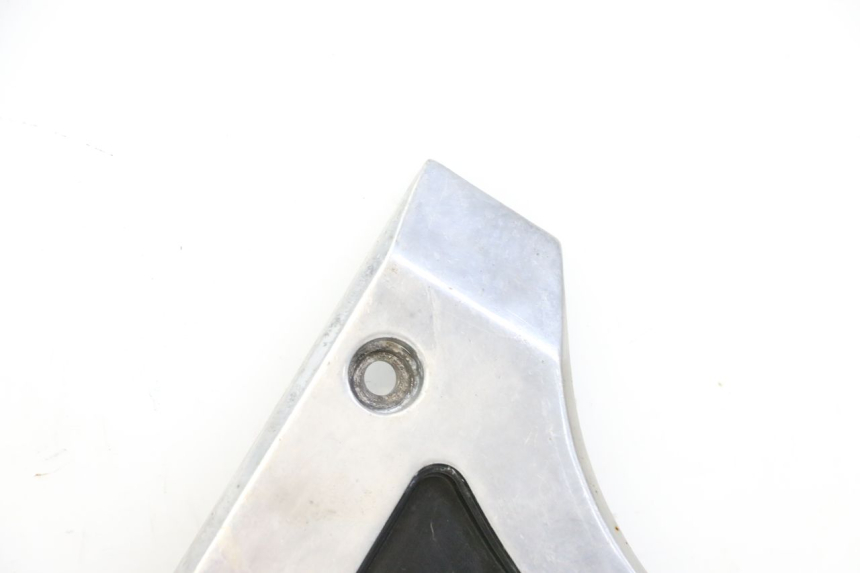 photo de PEDANA ANTERIORE DESTRA SUPPORTO YAMAHA FJ 36Y 1100 (1984 - 1985)