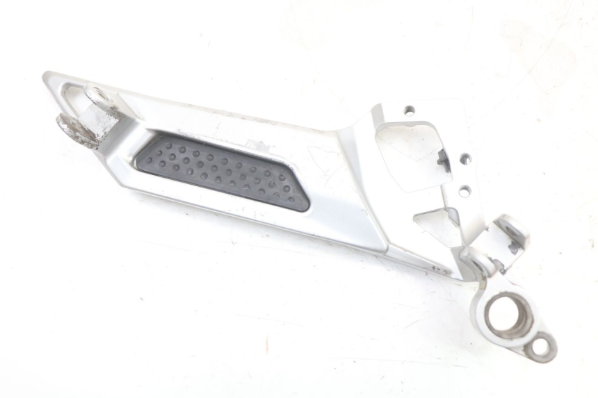 photo de PIASTRA PEDANA ANTERIORE DESTRA YAMAHA FJR ABS 1300 (2006 - 2012)