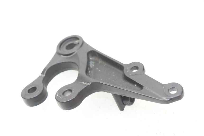 photo de PIASTRA PEDANA ANTERIORE DESTRA SUZUKI GSX-R GSXR K16 1000 (2012 - 2016)