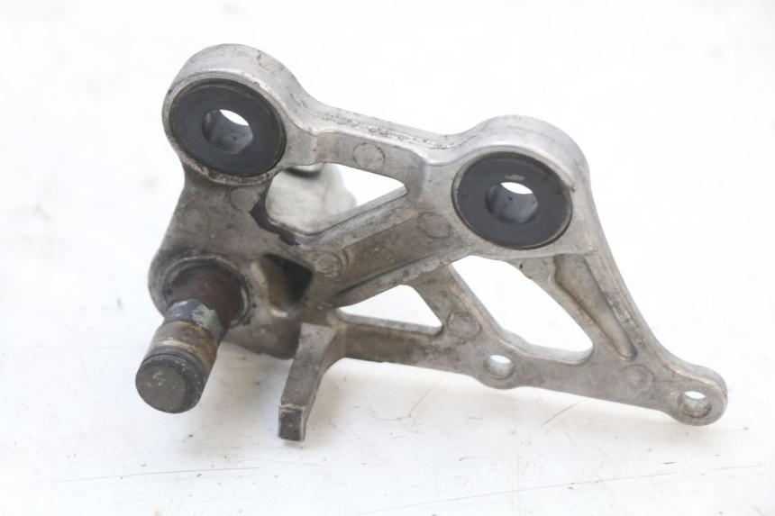 photo de PEDANA ANTERIORE DESTRA SUPPORTO HONDA CBR F 1000 (1993 - 1996) - Primo piano tecnico