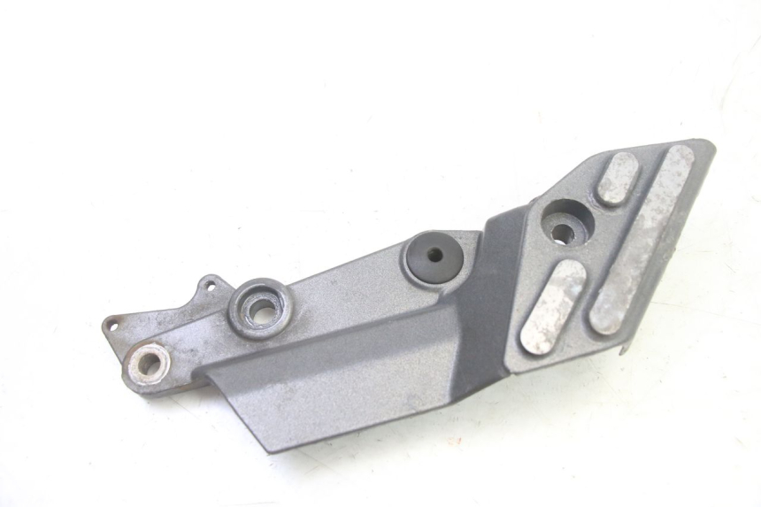 photo de PEDANA ANTERIORE DESTRA SUPPORTO TRIUMPH SPRINT 900 (1995 - 1998)